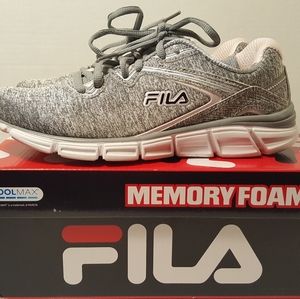 Women's Fila 'Memory Vernato' Gray Sneakers 8.5M